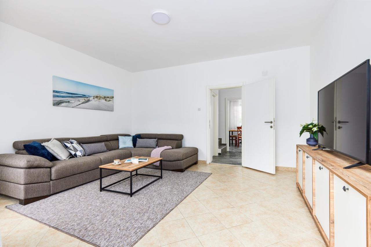 Waikiki Beach House Villa Tivat Exterior photo